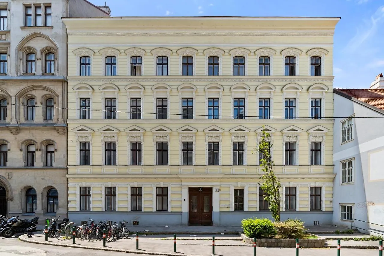 New Apartment @ Servitenviertel Vienna