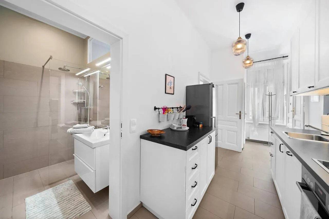 New Apartment @ Servitenviertel Vienna